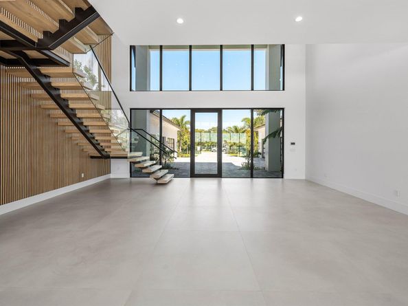 88 W Riverside Drive, Jupiter FL 33469