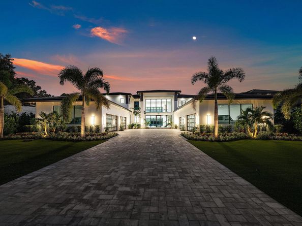 88 W Riverside Drive, Jupiter FL 33469