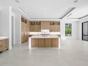 88 W Riverside Drive, Jupiter FL 33469