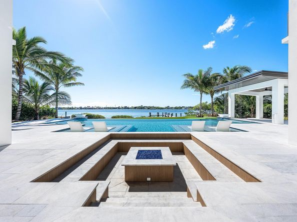 88 W Riverside Drive, Jupiter FL 33469