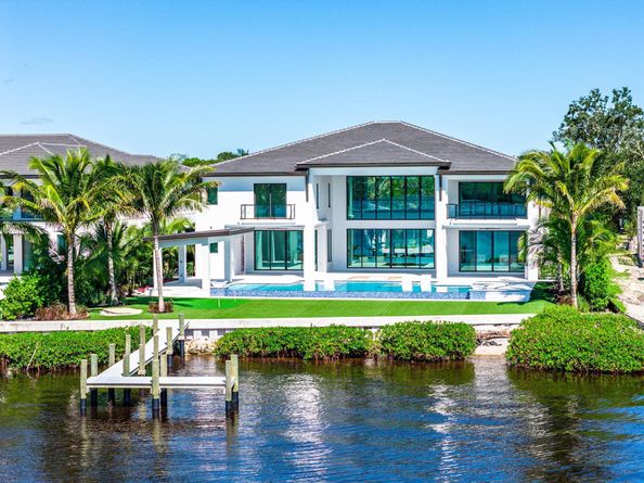 88 W Riverside Drive, Jupiter FL 33469