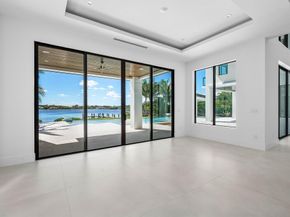 88 W Riverside Drive, Jupiter FL 33469