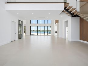 88 W Riverside Drive, Jupiter FL 33469