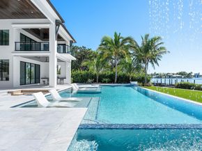 88 W Riverside Drive, Jupiter FL 33469