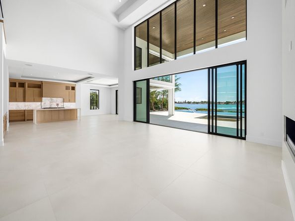 88 W Riverside Drive, Jupiter FL 33469