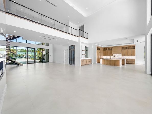 88 W Riverside Drive, Jupiter FL 33469