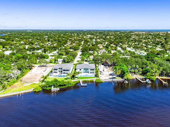 88 W Riverside Drive, Jupiter FL 33469