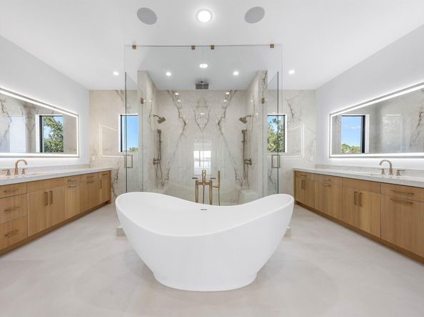 88 W Riverside Drive, Jupiter FL 33469