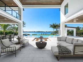 88 W Riverside Drive, Jupiter FL 33469