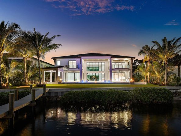88 W Riverside Drive, Jupiter FL 33469