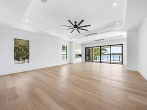 88 W Riverside Drive, Jupiter FL 33469