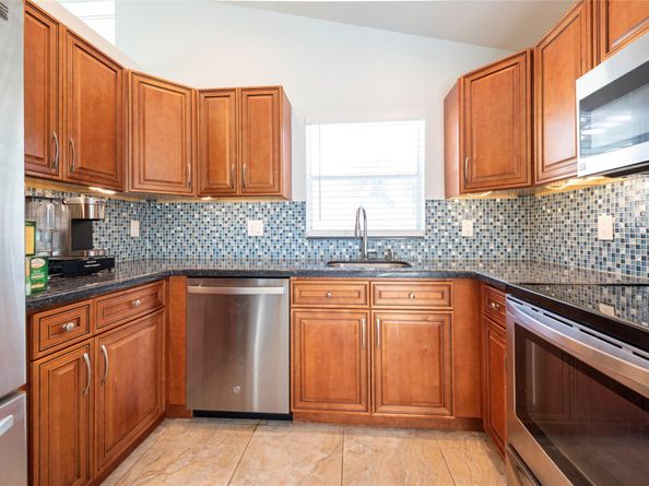 171 Bayridge Ln, Weston FL 33326