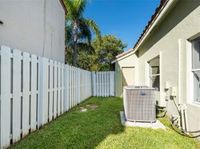 171 Bayridge Ln, Weston FL 33326