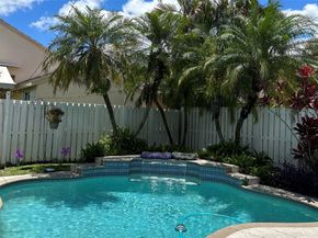 171 Bayridge Ln, Weston FL 33326