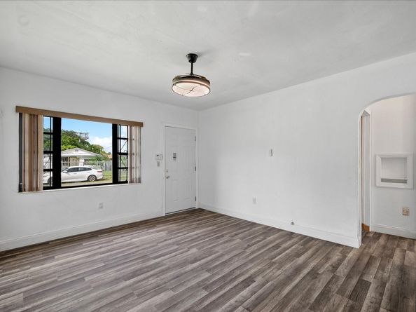 4001 NW 15th Ave, Miami FL 33142