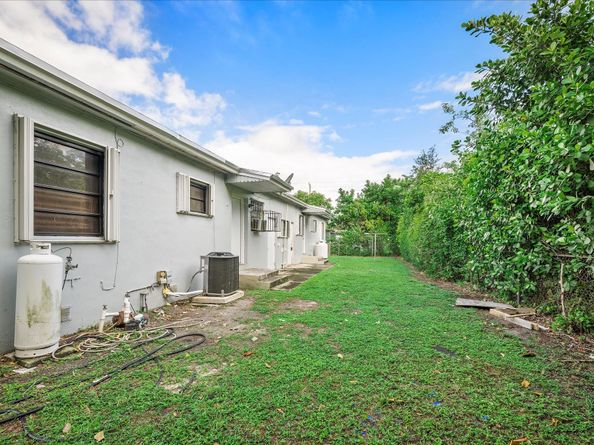 4001 NW 15th Ave, Miami FL 33142