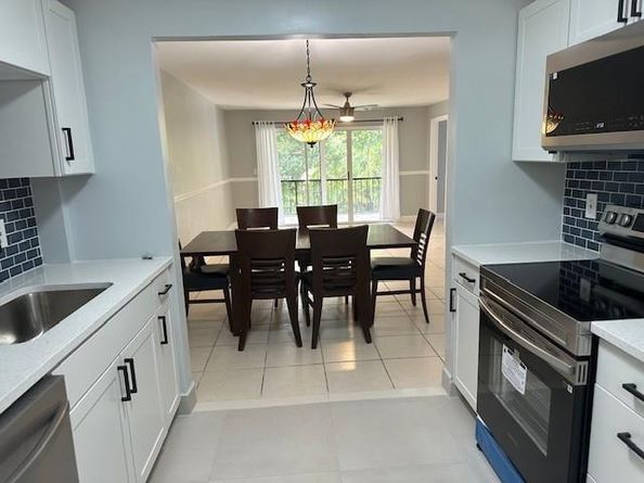 2700 Coral Springs Dr 207, Coral Springs FL 33065