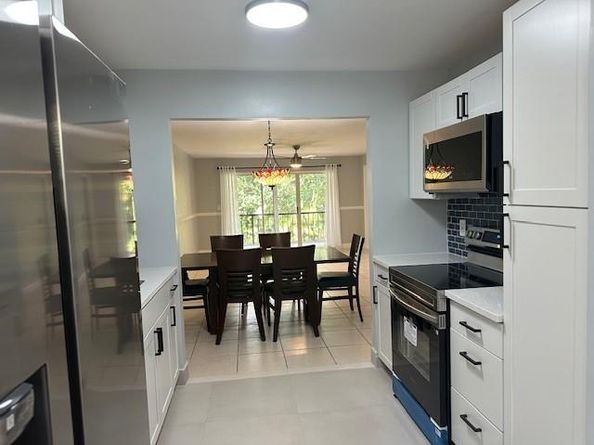 2700 Coral Springs Dr 207, Coral Springs FL 33065