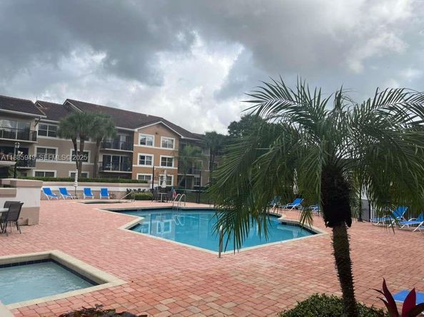 8821 Wiles Road 102, Coral Springs FL 33067