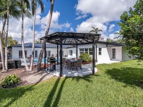 15201 SW 74th Place, Palmetto Bay FL 33157