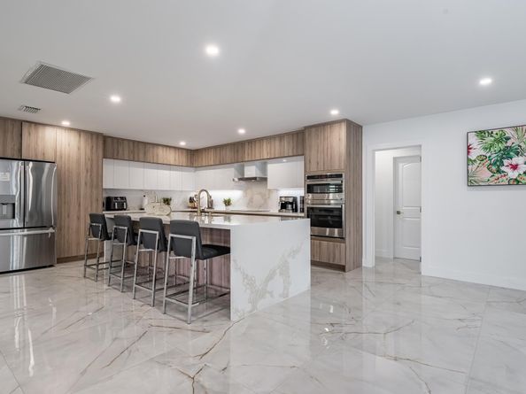 15201 SW 74th Place, Palmetto Bay FL 33157