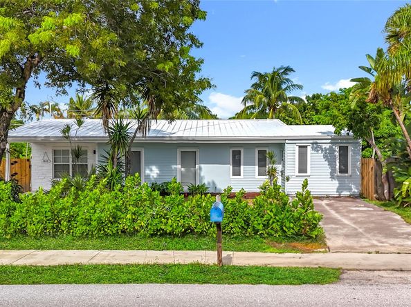 1317 S Broadway, Lantana FL 33462