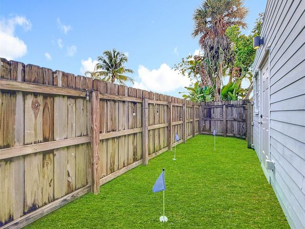 1317 S Broadway, Lantana FL 33462