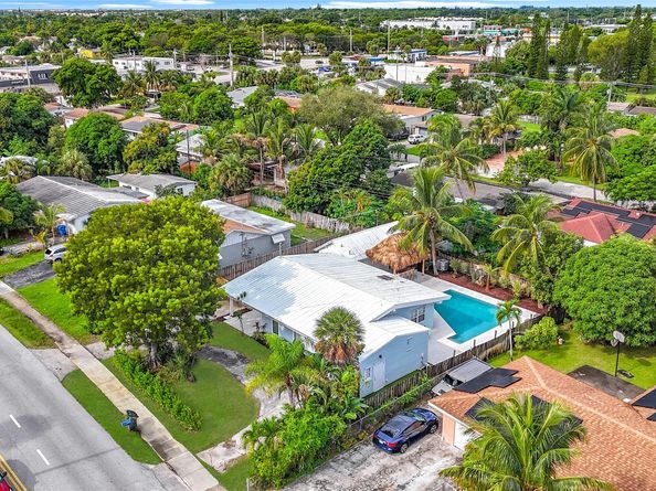 1317 S Broadway, Lantana FL 33462