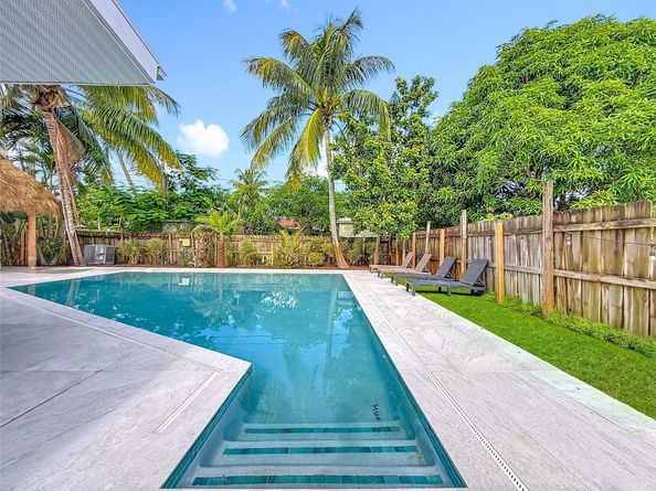 1317 S Broadway, Lantana FL 33462