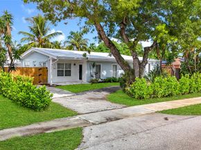 1317 S Broadway, Lantana FL 33462