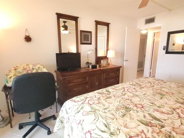 209 Greenbrier A, West Palm Beach FL 33417