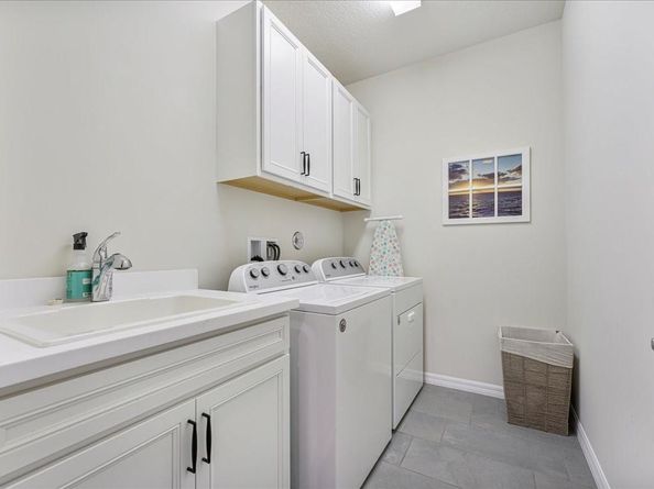 8258 NW 79th Ave, Tamarac FL 33321