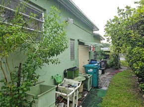 13025 NW 1st Ct, Miami FL 33168