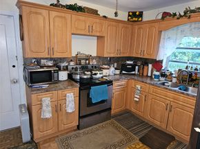 13025 NW 1st Ct, Miami FL 33168