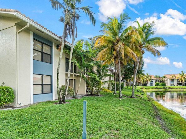 1495 Lake Crystal Drive H, West Palm Beach FL 33411