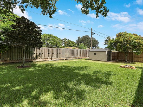 12091 Colony Avenue, Palm Beach Gardens FL 33410