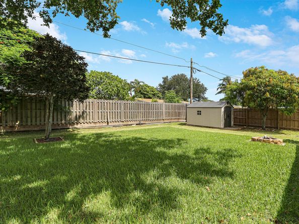 12091 Colony Avenue, Palm Beach Gardens FL 33410