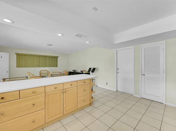 240 El Dorado Pkwy, Plantation FL 33317