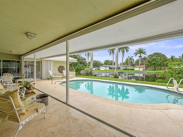 240 El Dorado Pkwy, Plantation FL 33317