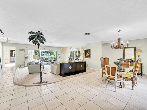 240 El Dorado Pkwy, Plantation FL 33317