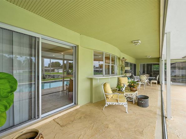 240 El Dorado Pkwy, Plantation FL 33317