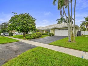 240 El Dorado Pkwy, Plantation FL 33317