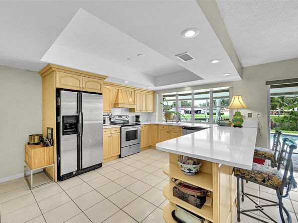 240 El Dorado Pkwy, Plantation FL 33317