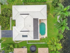 240 El Dorado Pkwy, Plantation FL 33317