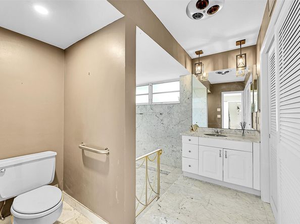 240 El Dorado Pkwy, Plantation FL 33317
