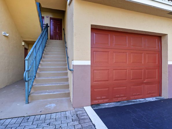 200 Scotia Drive 305, Hypoluxo FL 33462
