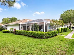 9904 Chapman Oak Court, Palm Beach Gardens FL 33410