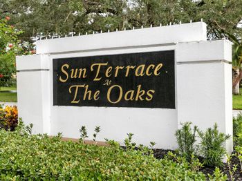 9904 Chapman Oak Court