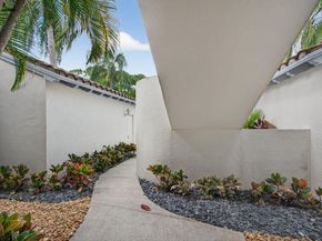 602 Ryder Cup Circle, Palm Beach Gardens FL 33418