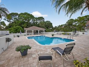 602 Ryder Cup Circle, Palm Beach Gardens FL 33418